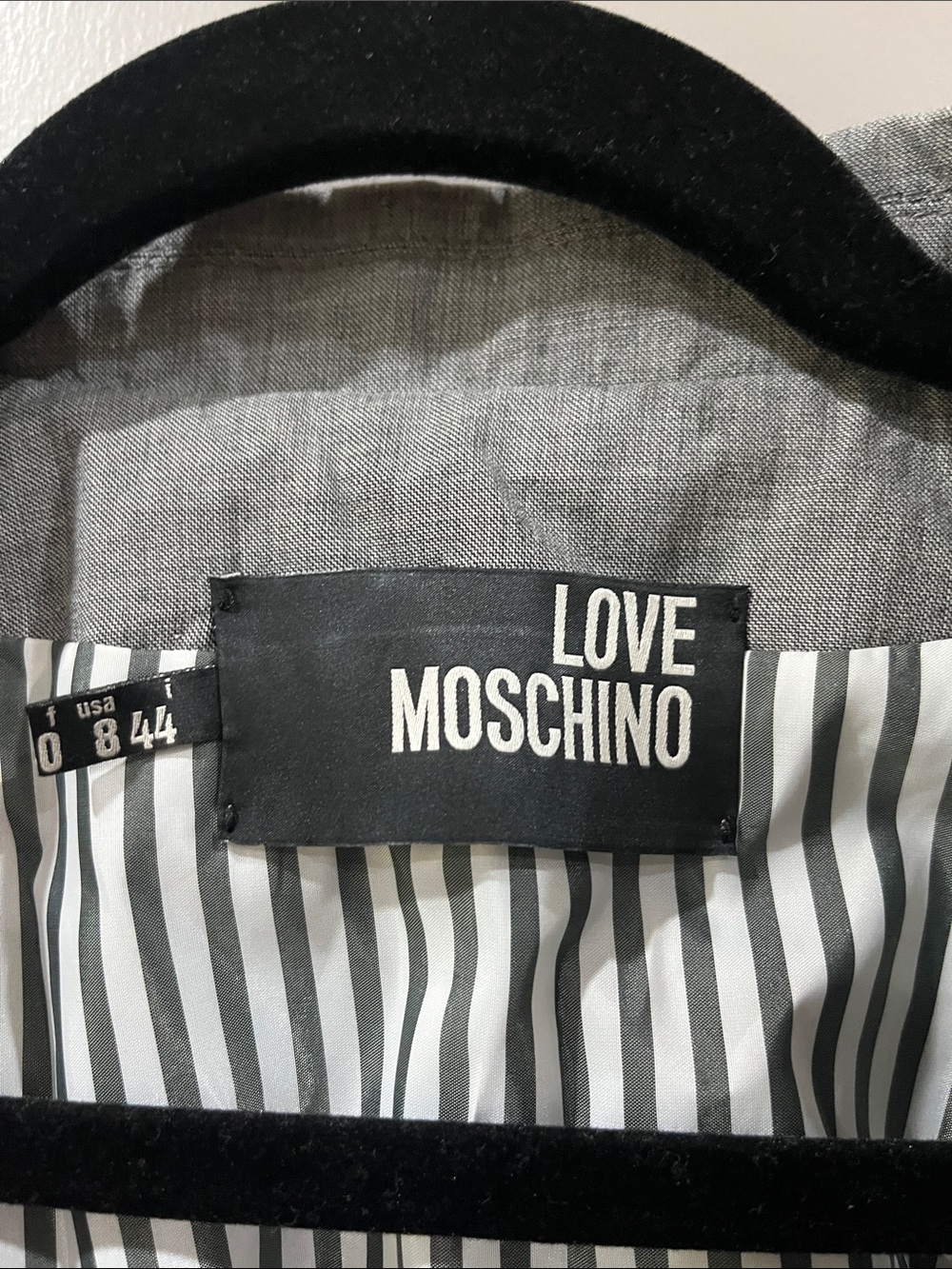 Love Moschino Gray Short-Sleeve Tailored Blazer with Buttons - Picture 3 of 3